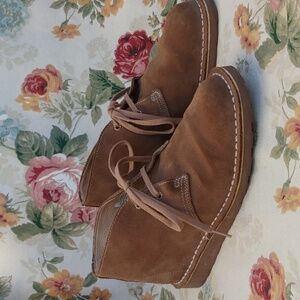 L.L. Bean Women's Stonington Suede Chukka Ankle Boots in Tan size 10